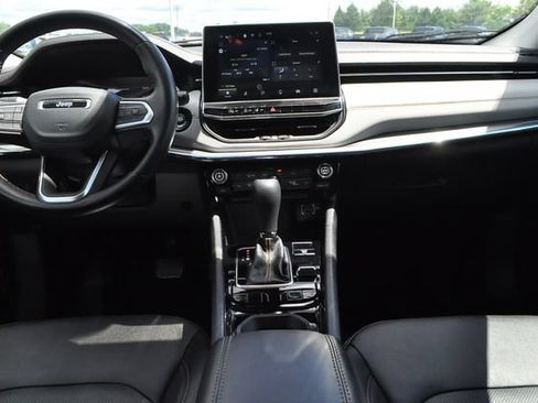 Used 2022 Jeep Compass Limited AWD/4WD image 17