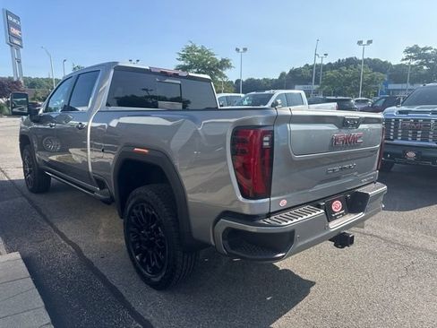 New 2026 GMC Sierra 2500 Denali w/ Denali Reserve Package AWD/4WD image 8