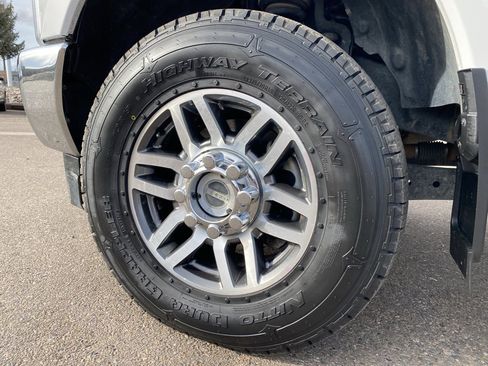 Used 2019 Ford F350 Lariat w/ Lariat Value Package image 2