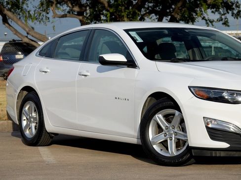 Used 2020 Chevrolet Malibu LS w/ Driver Confidence Package II FWD image 19