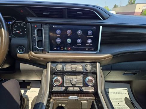 Used 2021 GMC Yukon XL Denali w/ Denali Ultimate Package AWD/4WD image 24