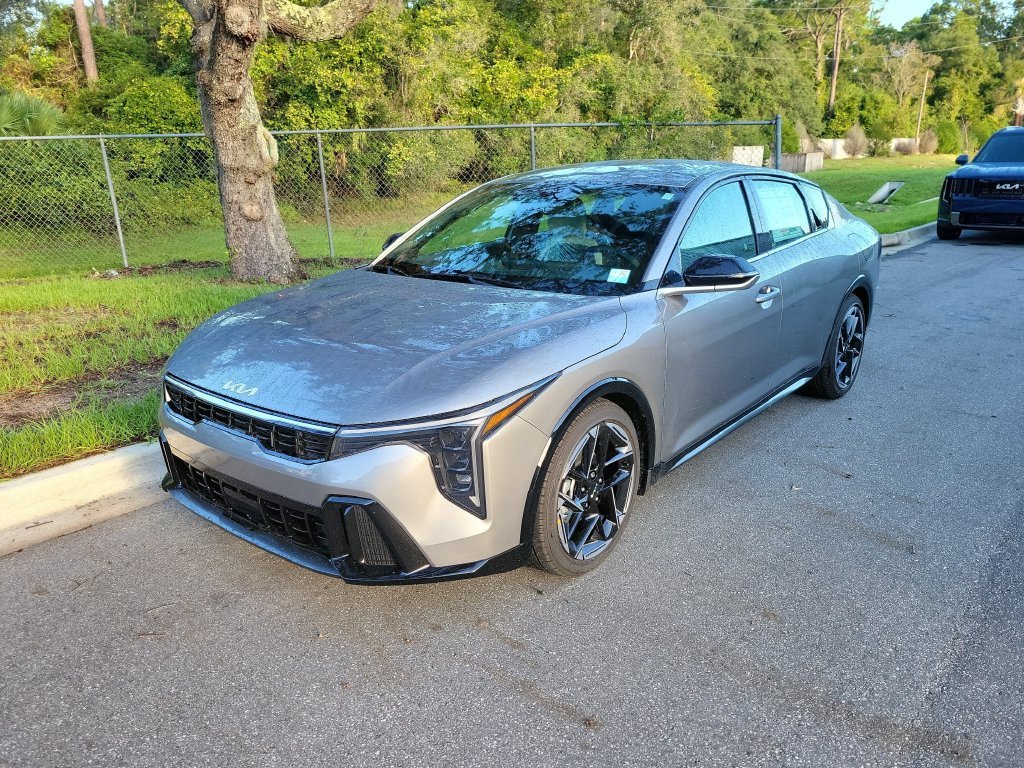 New 2026 Kia K4 GT-Line FWD image 3