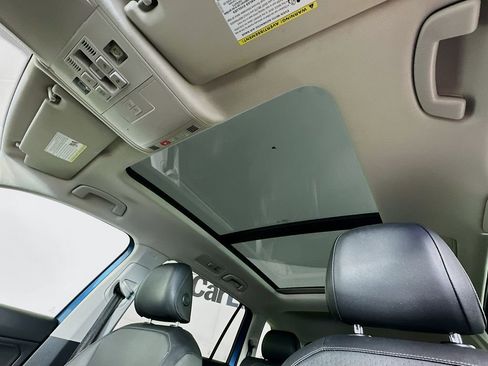 Used 2020 Volkswagen Tiguan SEL FWD image 27