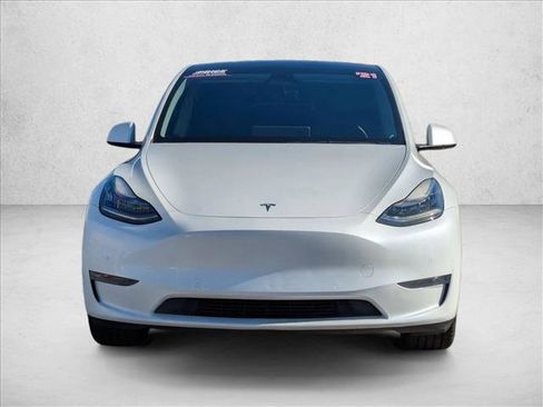 Used 2021 Tesla Model Y Long Range image 2