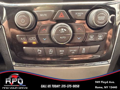 Used 2020 Jeep Grand Cherokee Limited AWD/4WD image 26