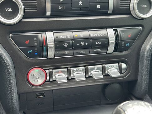 Used 2019 Ford Mustang Premium w/ Ecoboost Performance Package image 27
