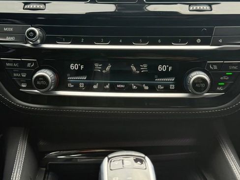 Used 2022 BMW M5 w/ Competition Package AWD/4WD image 4