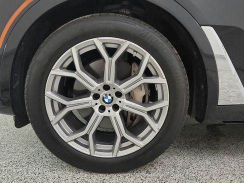 Used 2020 BMW X7 xDrive40i w/ Premium Package AWD/4WD image 39
