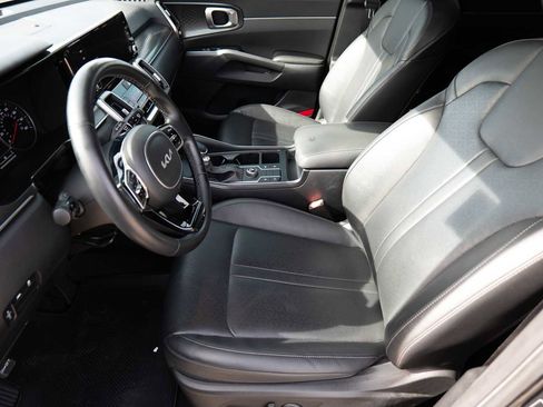 Certified 2022 Kia Sorento S image 10