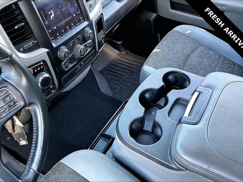 Used 2019 RAM 1500 Classic SLT w/ Luxury Group AWD/4WD image 8