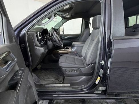 Certified 2024 Chevrolet Silverado 2500 LT w/ Convenience Package AWD/4WD image 8