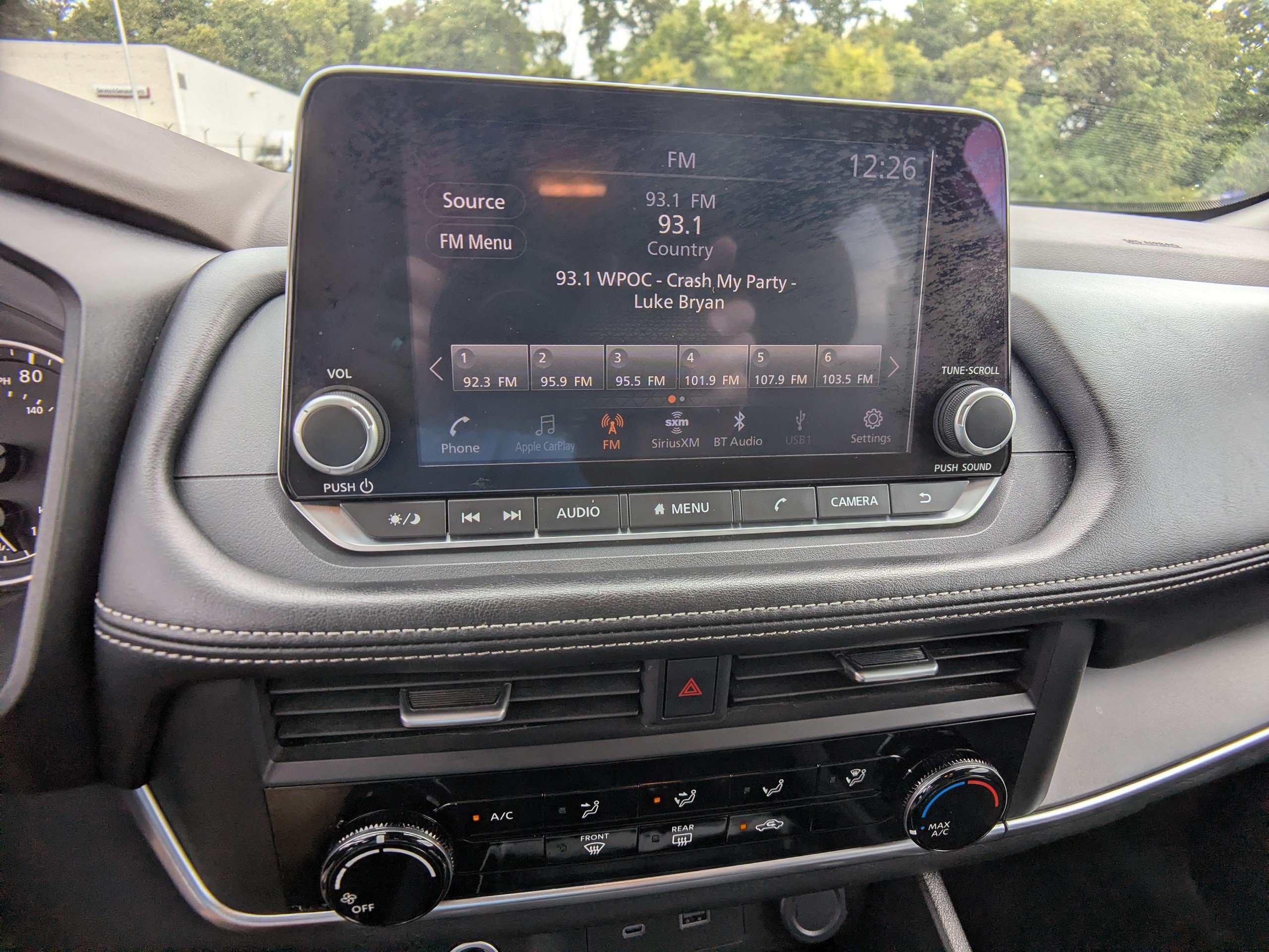 Used 2023 Nissan Rogue S FWD image 19