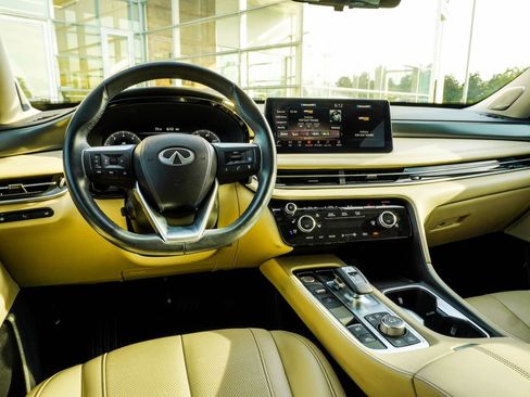 Used 2023 INFINITI QX60 Luxe w/ Vision Package FWD image 14