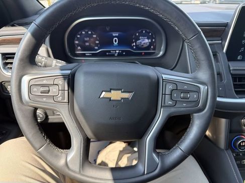 Used 2023 Chevrolet Tahoe Premier w/ Premium Package AWD/4WD image 11