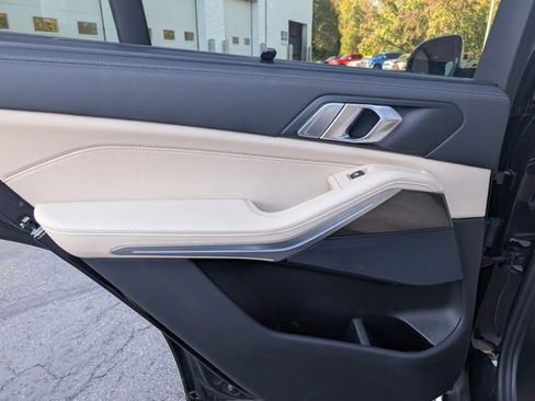 Used 2022 BMW X5 xDrive45e w/ Executive Package image 23