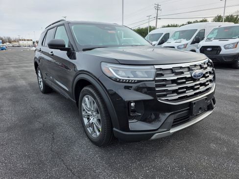 New 2026 Ford Explorer Active w/ Active Comfort Package image 7