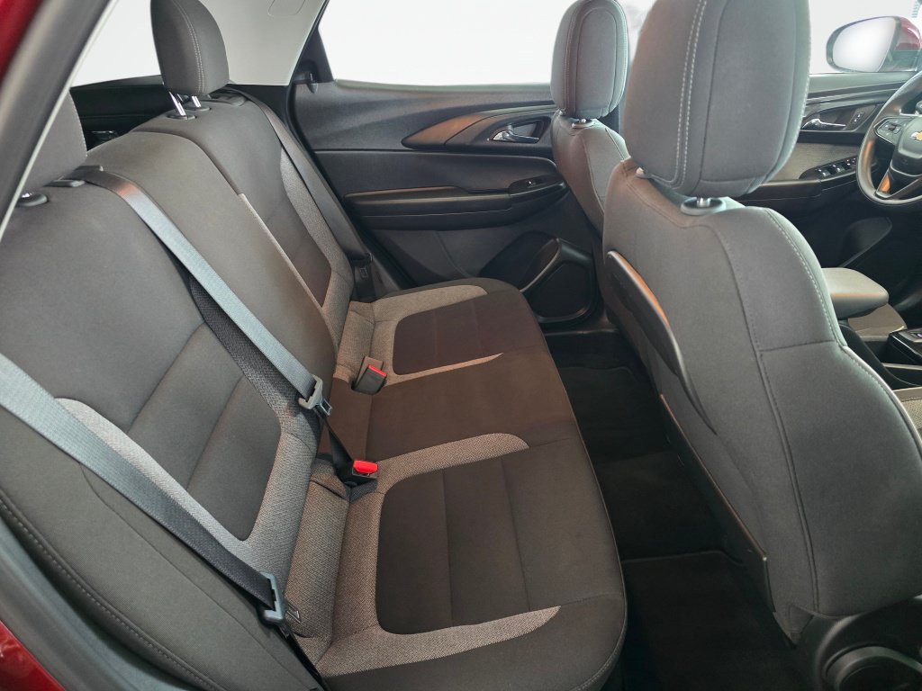 Used 2025 Chevrolet TrailBlazer LT AWD/4WD image 40