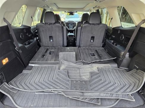 Used 2024 Subaru Ascent Limited w/ Technology Package image 15