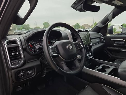 Used 2023 RAM 1500 Laramie AWD/4WD image 2