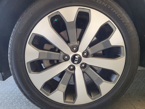 Used 2021 Kia Telluride EX w/ EX Premium Package FWD image 31