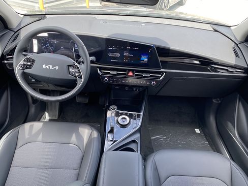 New 2026 Kia Niro Wind FWD image 23