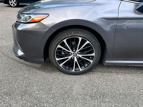 Certified 2020 Toyota Camry SE FWD image 7