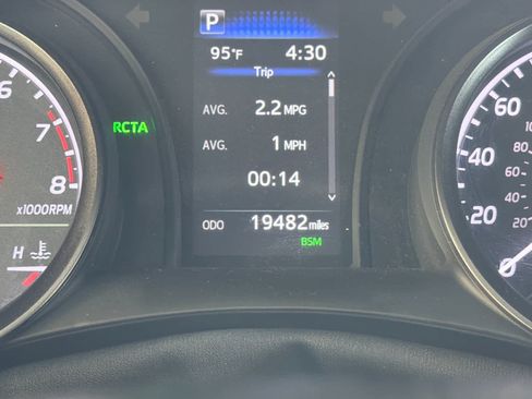 Used 2024 Toyota Camry SE FWD image 26