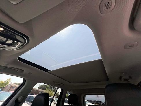 Used 2023 Jeep Grand Cherokee 4WD 4xe w/ Luxury Tech Group II image 34