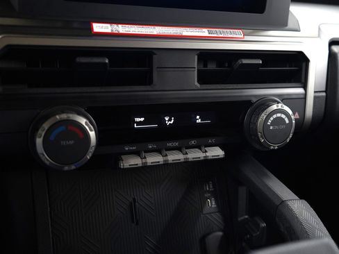 Used 2025 Toyota 4Runner SR5 image 23