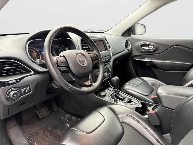 Used 2019 Jeep Cherokee Latitude Plus AWD/4WD image 10