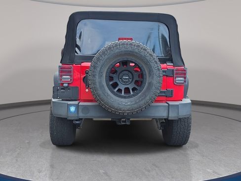 Used 2018 Jeep Wrangler Unlimited Sport S AWD/4WD image 2