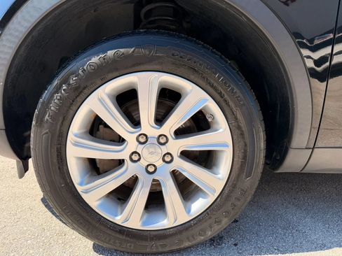 Used 2019 Land Rover Discovery Sport SE AWD/4WD image 27