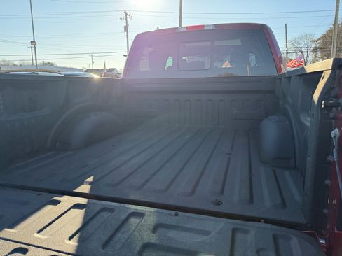 Used 2015 Ford F150 Platinum w/ Equipment Group 701A Luxury image 30