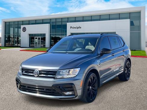 Used 2021 Volkswagen Tiguan SE R-Line image 1
