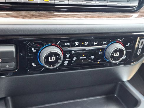 New 2026 Chevrolet Silverado 1500 RST AWD/4WD image 18