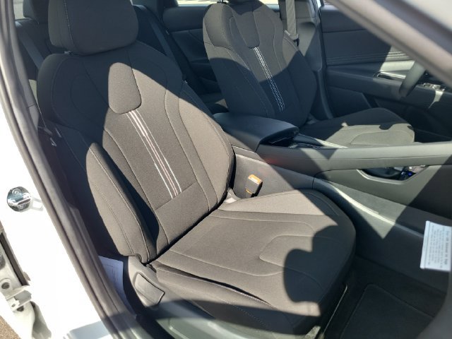 Used 2026 Hyundai Elantra SEL Sport Premium FWD image 20