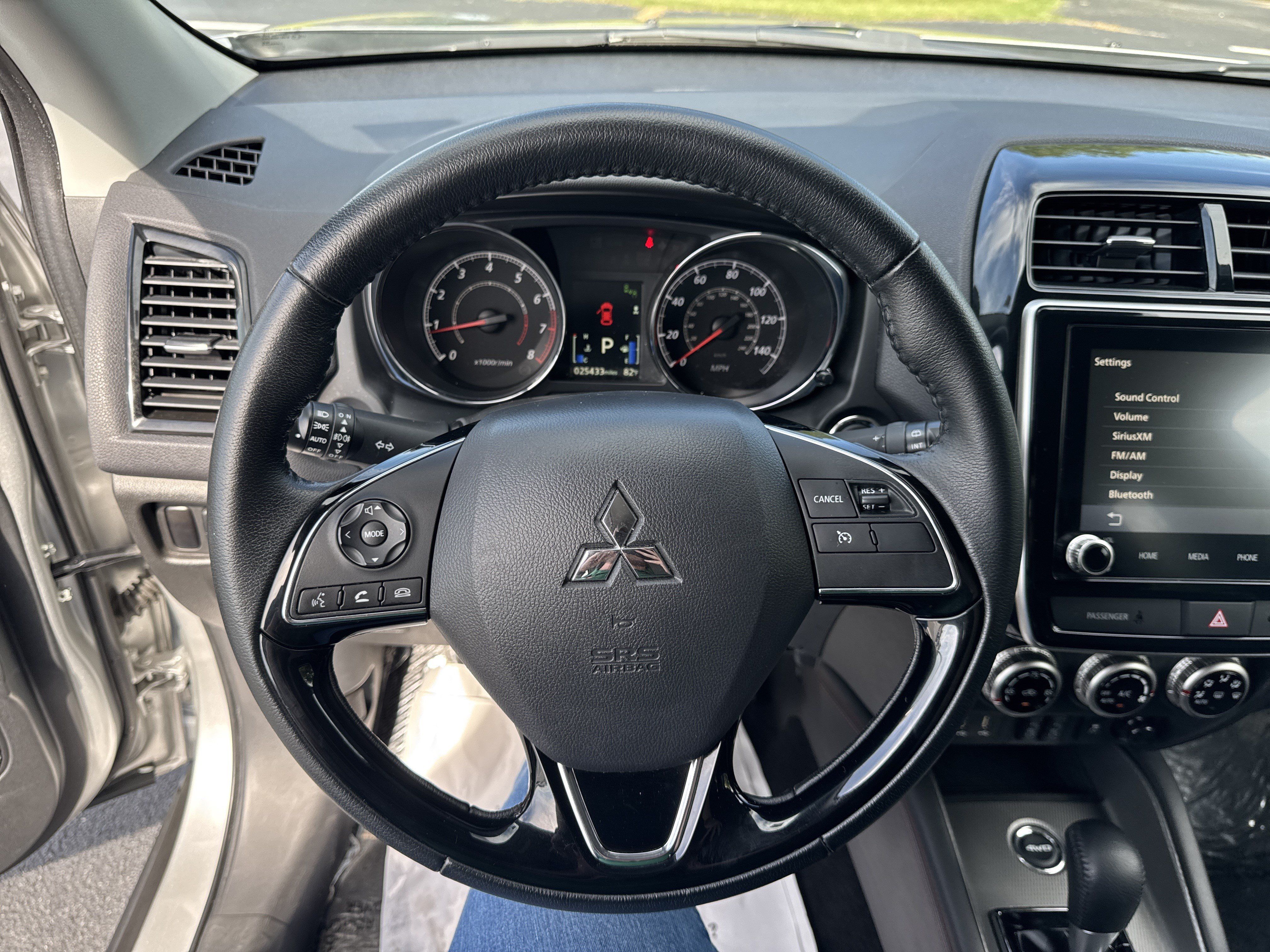 Used 2025 Mitsubishi Outlander Sport SE AWD/4WD image 16