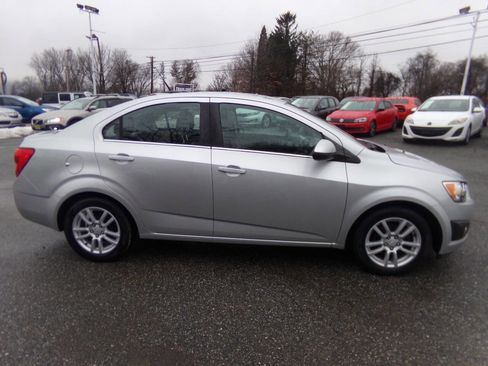 Used 2012 Chevrolet Sonic LT image 6