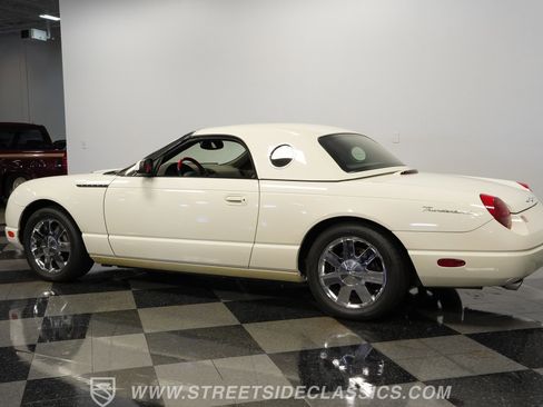 Used 2002 Ford Thunderbird image 8