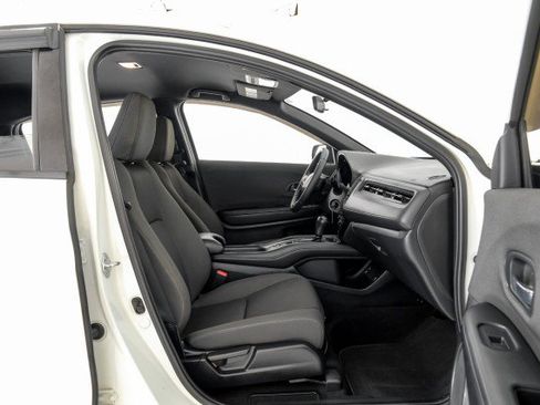 Used 2021 Honda HR-V Sport image 34