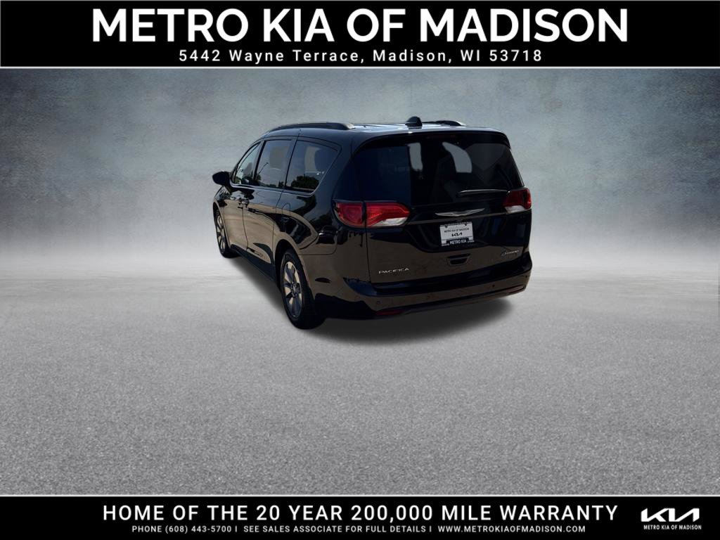 Used 2018 Chrysler Pacifica Touring Plus FWD image 4