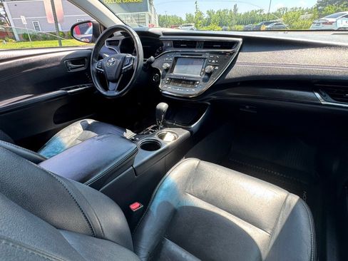 Used 2017 Toyota Avalon XLE Premium w/ All Weather Liner Package FWD image 24