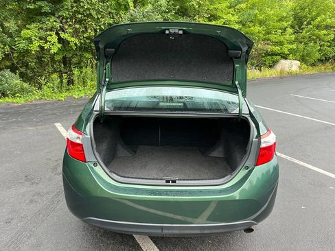 Used 2016 Toyota Corolla LE FWD image 22