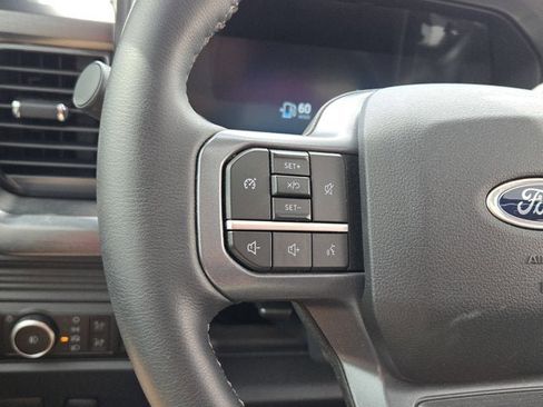 Used 2025 Ford F250 Lariat w/ Black Appearance Package AWD/4WD image 29