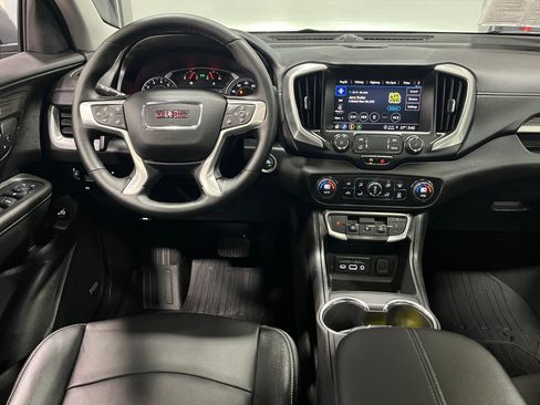 Certified 2024 GMC Terrain SLT w/ Infotainment Package II image 12