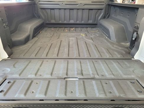 Used 2025 GMC Hummer EV 2X AWD/4WD image 26