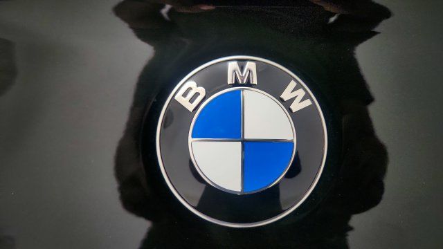Used 2025 BMW 230i xDrive Coupe w/ Premium Package AWD/4WD image 32