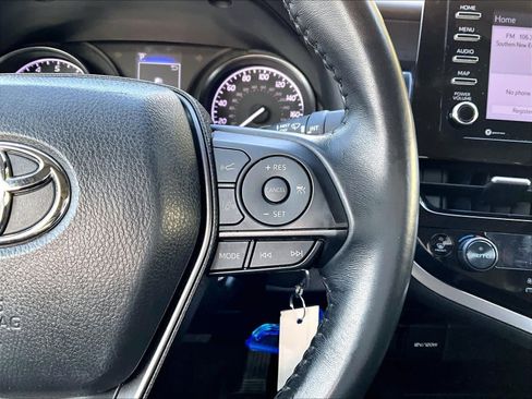 Used 2024 Toyota Camry SE image 24