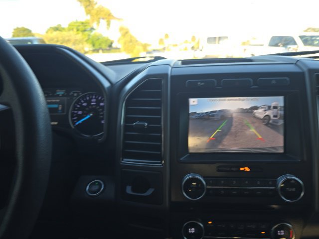 Used 2018 Ford Expedition XLT w/ Equipment Group 202A RWD image 16