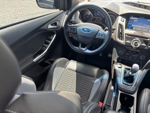 Used 2018 Ford Focus ST w/ Equipment Group 401A FWD image 14